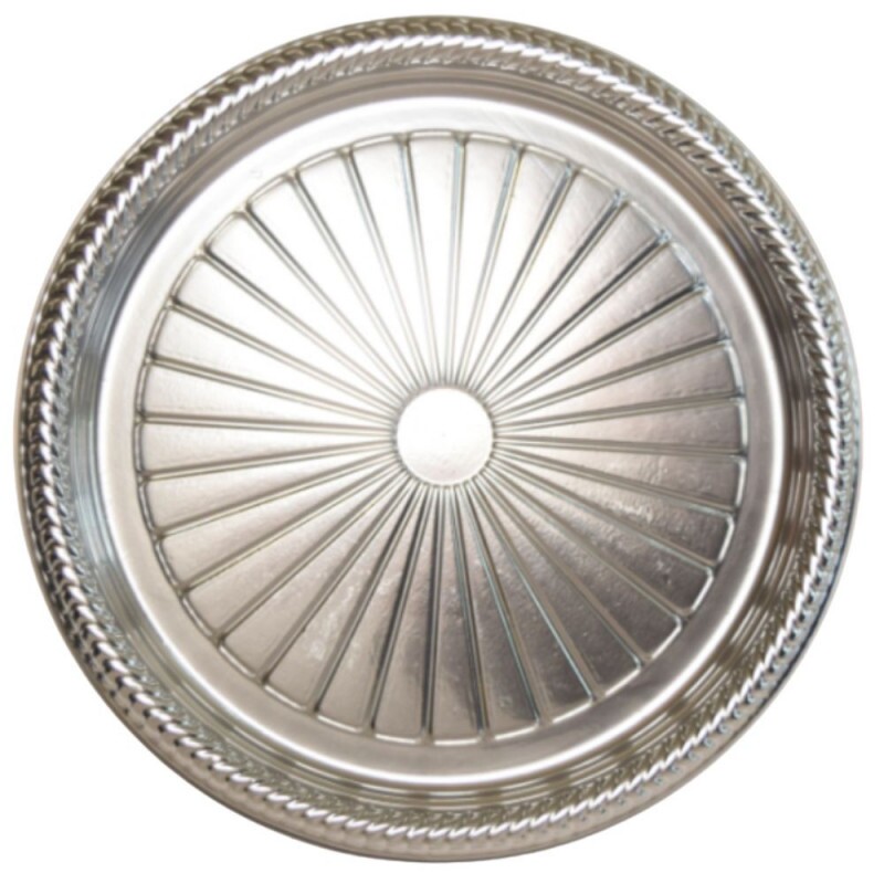 B40 - Bandeja Neoform Prata Redonda 24,5cm - Pacote Com 25 Unidades B40 - Bandeja Neoform Prata Redonda 24,5cm - Pacote Com 25 Unidades